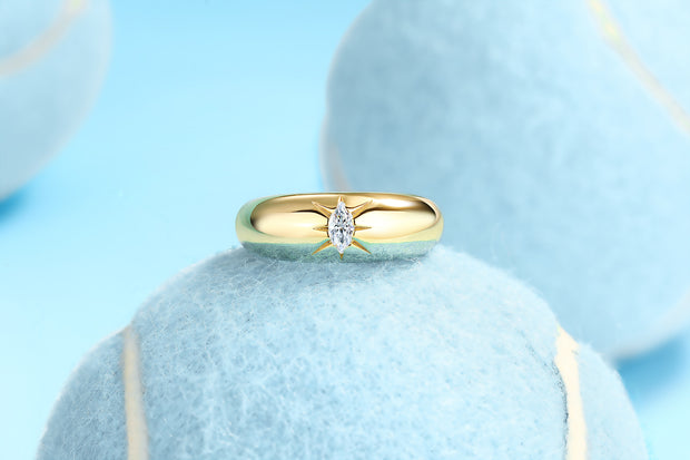 Eight-prong Radiance - A Fashionable And Luxurious Jewelry Piece Set With Moissanite S925 Sterling Silver And Gold-plated Diamond