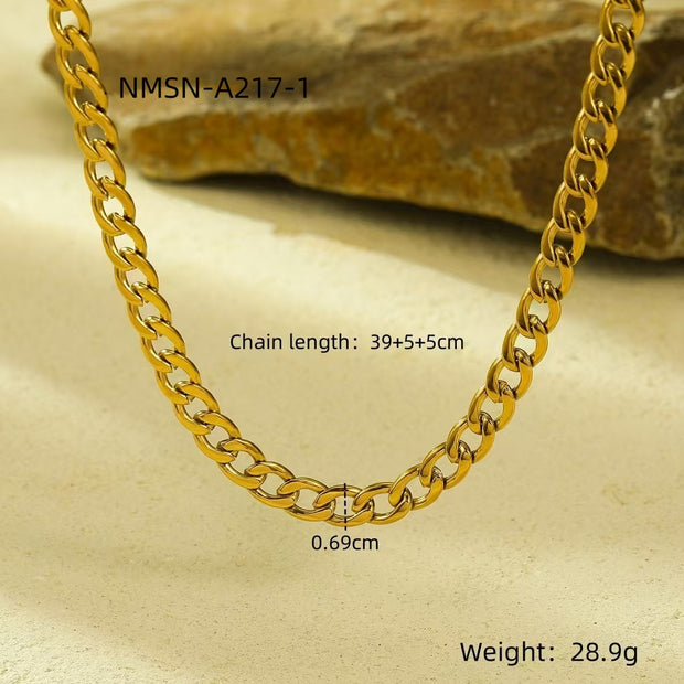 French Style Retro Easy Matching High-grade Titanium Steel Gold-plated Non-fading Clavicle Chain